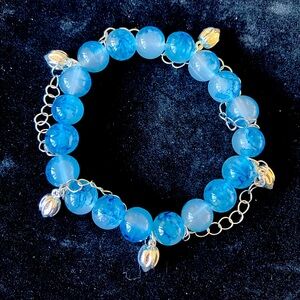 Blue and silver beaded bracelet with lobster clasp #beachvibes
8cm/3.14in